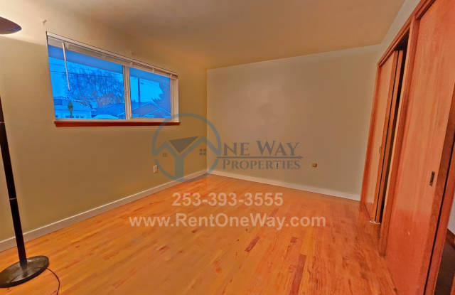 4139 Ridge Road West Gallery 4