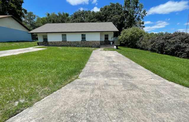 Modern 2 Bedroom 2 Bathroom Duplex - 8305 Southwest 101st Place Road, Marion County, FL 34481