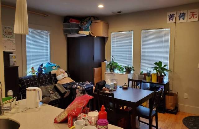 Check out this 5 bed 2 bath in Allston..... Gallery 3