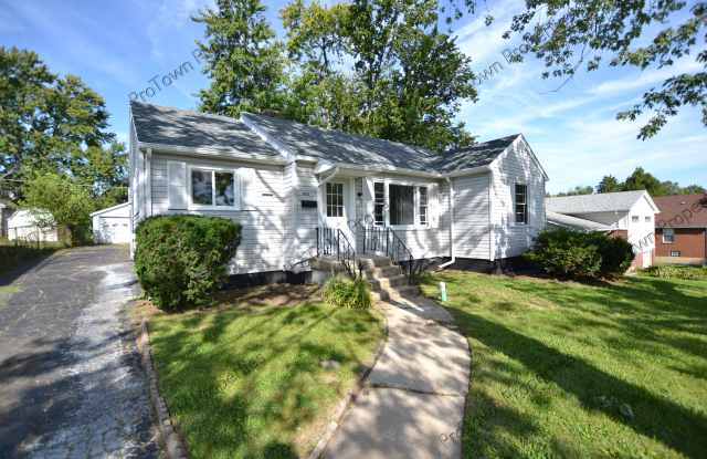 1421 Burry St photos photos