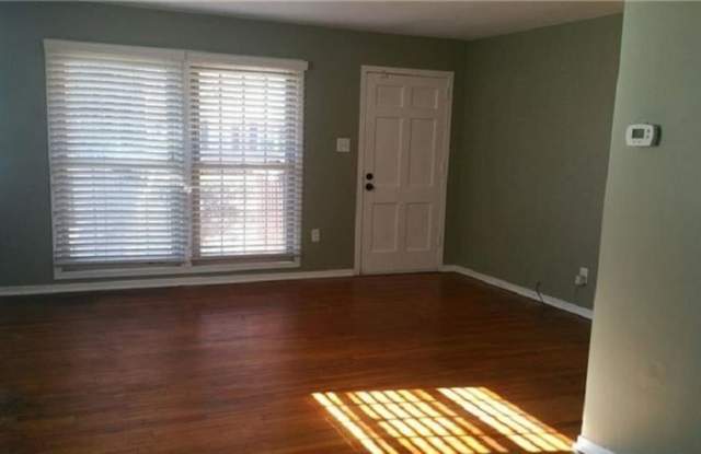 7108 Chryslon Lane Norfolk, VA 23513 Gallery 4