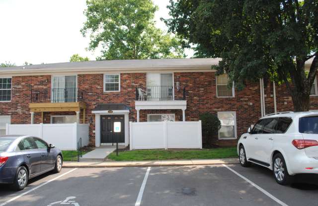 1320 LYNMAR Dr Gallery 2