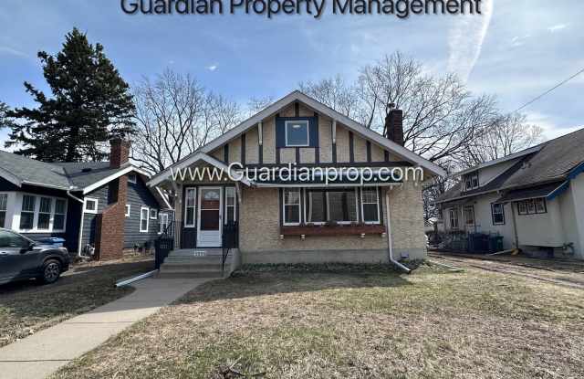 South Minneapolis Single Family Home, Renovated Bathrooms, Hardwood Floors, W/D photos photos