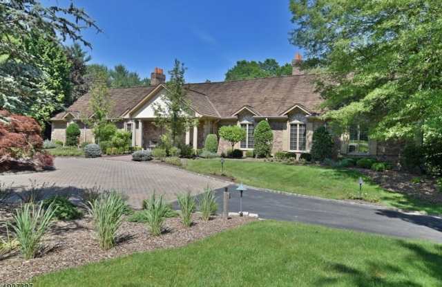 2 TOBOGGAN RIDGE RD Gallery 4