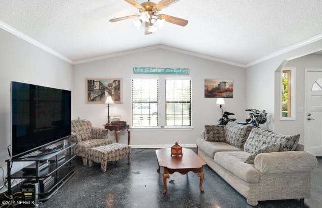 915 14TH AVE S - 915 14th Avenue South, Jacksonville Beach, FL 32250