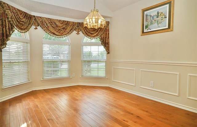 803 Rockefeller Lane Gallery 3