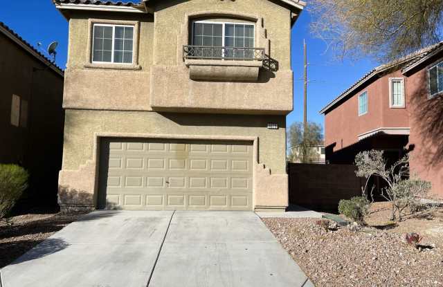 Open floor plan home with brand new vinyl plank flooring throughout! Bedroom  Bathroom downstairs! photos photos