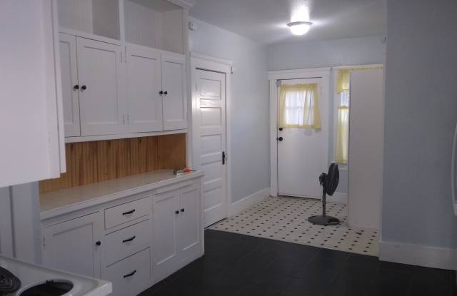 2520 North Wishon Avenue Gallery 4