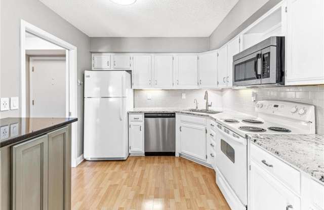 Monterey Place Apartments Gallery 4