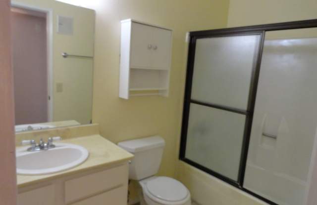 475 N Midway Dr photos photos