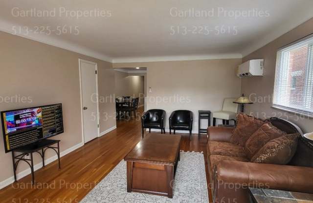 6124 Plainfield Road photos photos