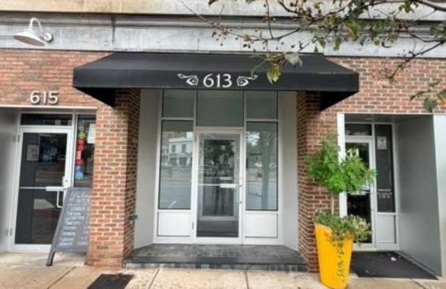 613 Bloomfield Ave Gallery 1