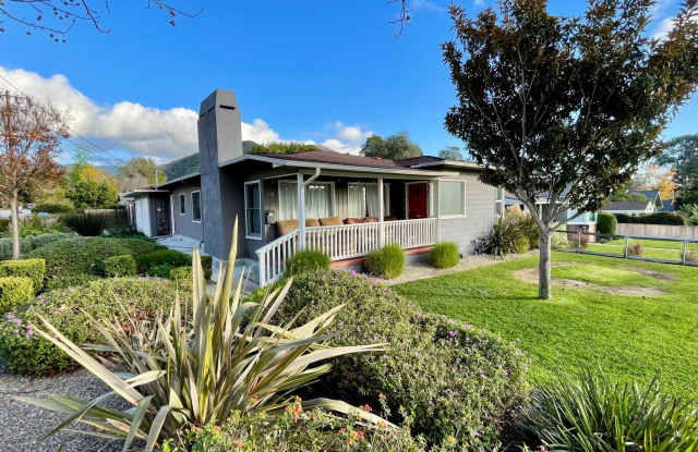 Epic Location by Cal Poly - 5 bedroom, 2 bathroom house photos photos