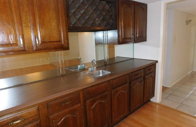 10234 White Elm Road Gallery 4