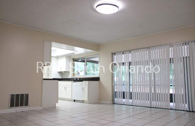 4 BED / 2 BATH - IN  LAKE SPARLING HEIGHTS Gallery 4