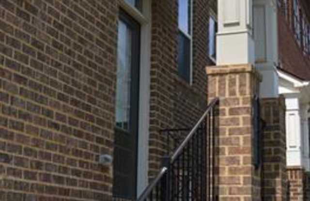 3381 TwinRose Place Gallery 4