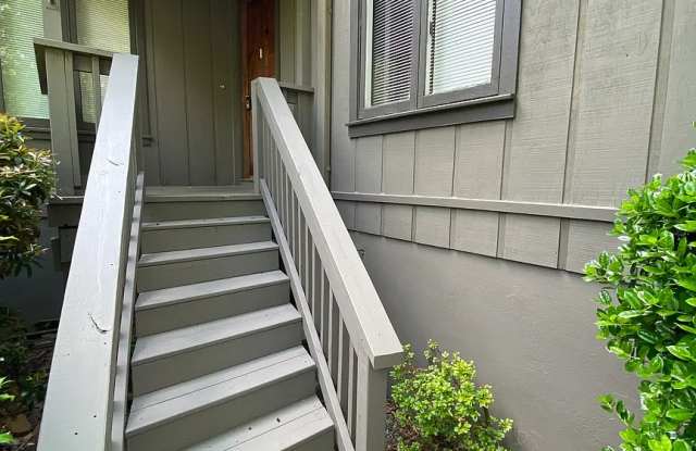 128 Inglewood Way photos photos