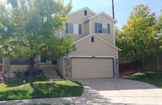 Beautiful 3 Bedroom Home Available in September! photos photos