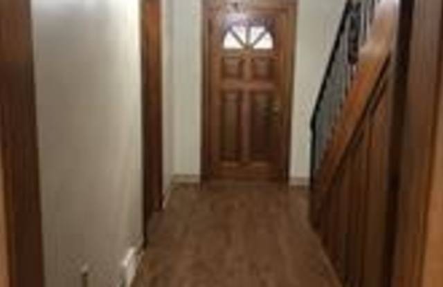 5518 Jane St Gallery 4