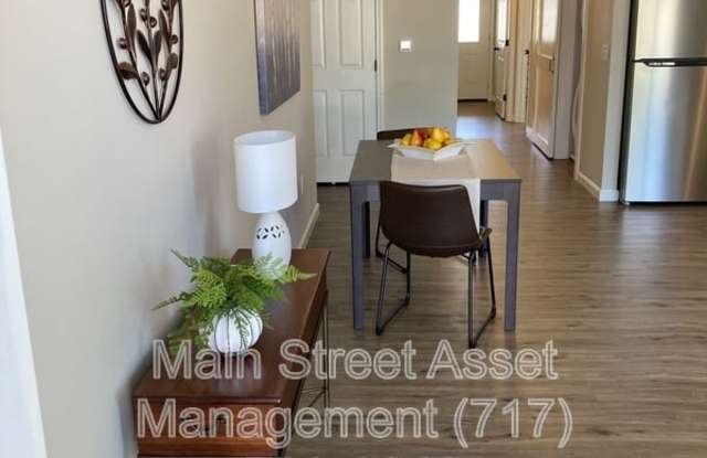 376 E Main St Gallery 1