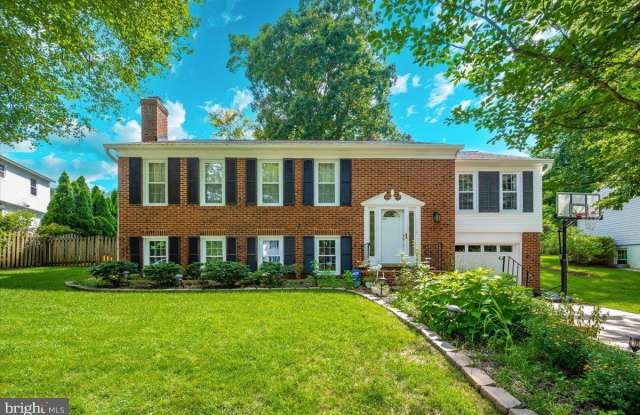 4926 KING DAVID BOULEVARD photos photos