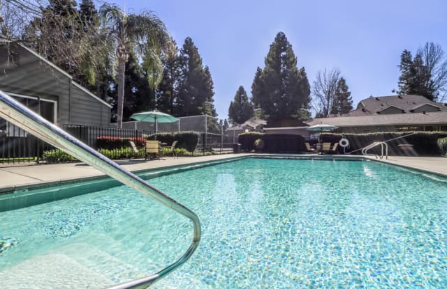 River Terrace Apartment Homes Gallery 2