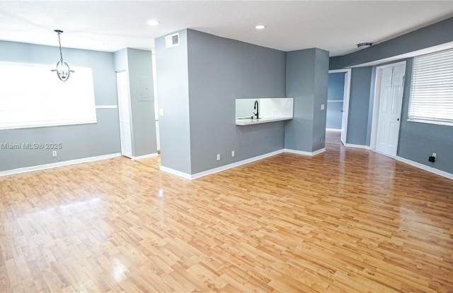 465 SW 86th Ave photos photos