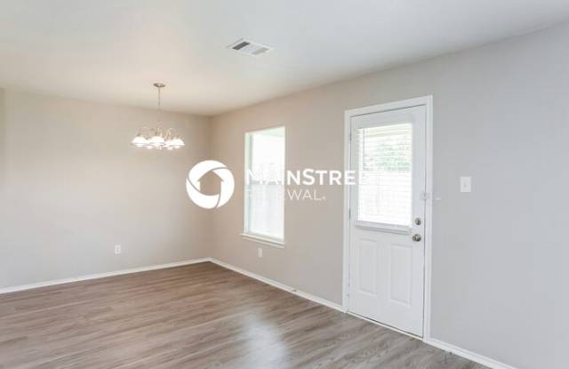 2902 Candleside Drive Gallery 4