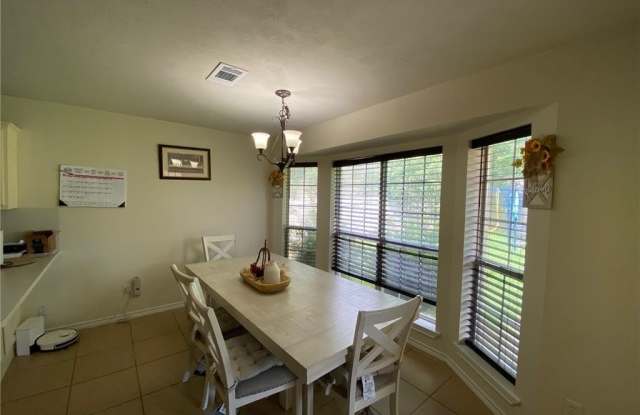 1206 Mullins Court Gallery 4