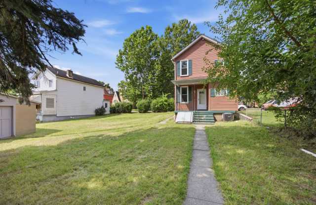 Well-maintained 3BR Home in Duquesne Gallery 1