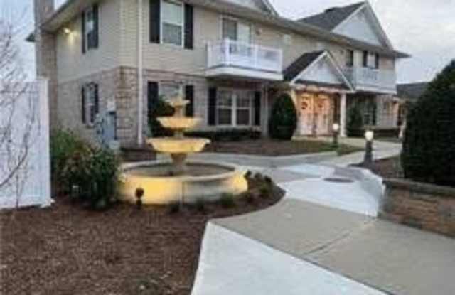 580 W Montauk Highway unit: 22 photos photos