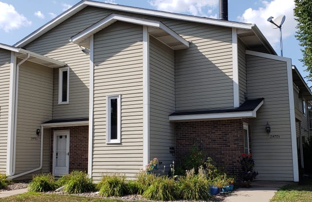 2476 Cobble Hill Alcove Apt D - 2476 Cobble Hill Alcove, Woodbury, MN 55125