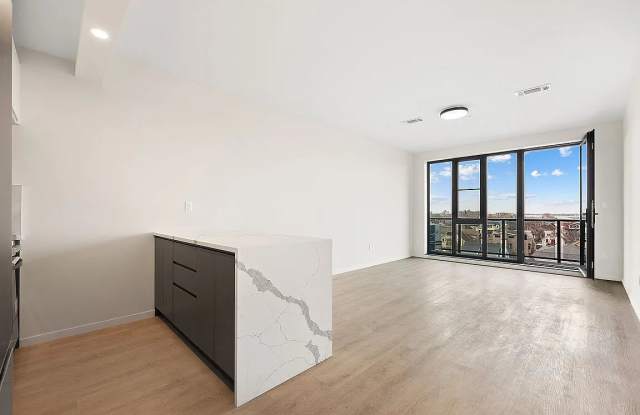 15 West End Gallery 4