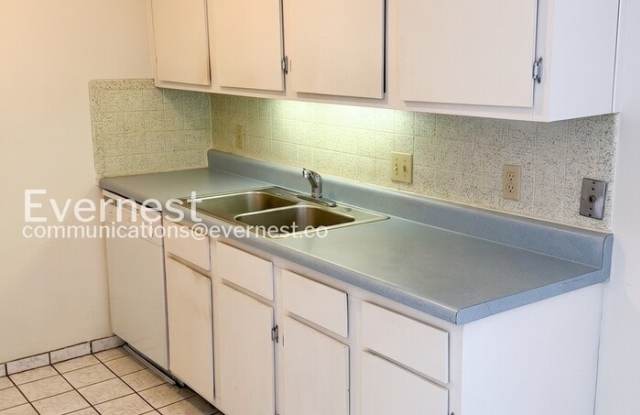 461 West Yucca Court Gallery 3