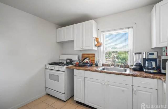 40 Avenel Street - 2 Gallery 1