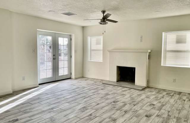 4301 Mesa Grande Pl SEUnit C Gallery 2