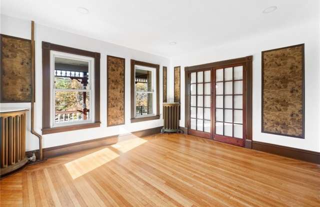 1166 North Road Gallery 3