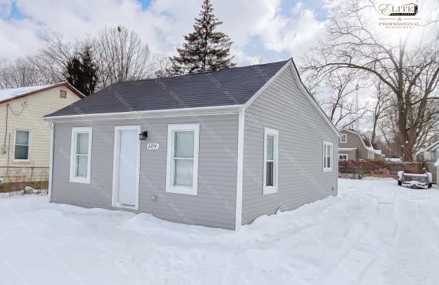 2274 E Scottwood Ave photos photos