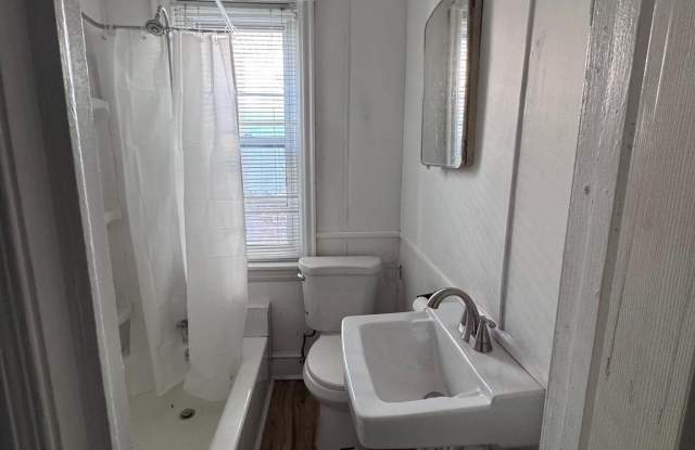 2231 LAMOTTE STREET photos photos