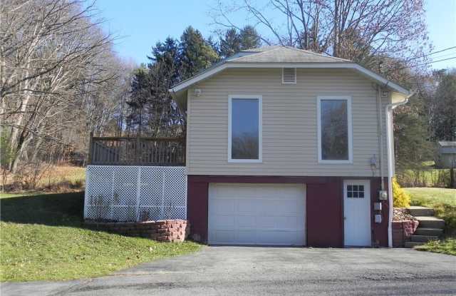 2601 1/2 Elgro Road - 2601 1/2 Elgro Road, Gibsonia, PA 15044