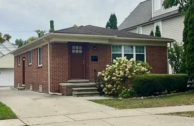 670 Humphrey Avenue Gallery 1