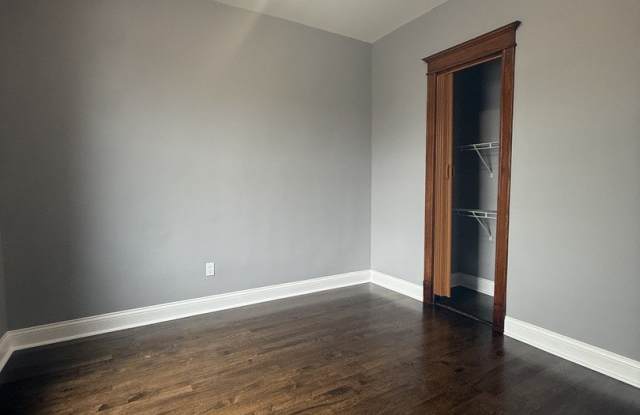 5714 W Cermak Road Gallery 4