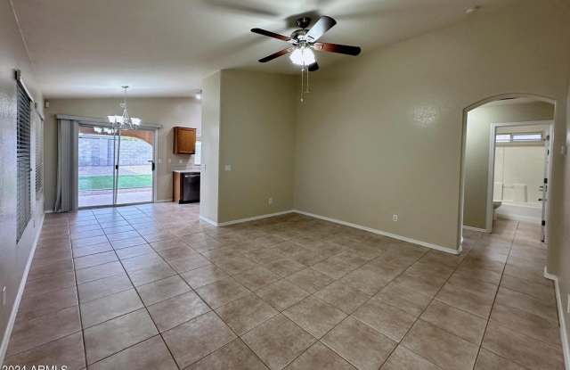 2026 E WAGONER Road Gallery 4