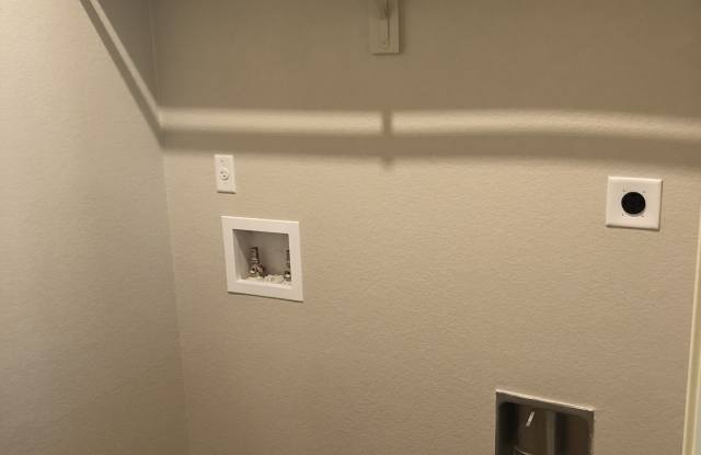 210 Fawn Ridge Dr Gallery 4
