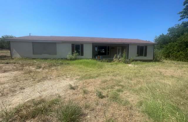 4 Bedroom, 2 Bathroom Home - 4405 Reese Creek Road, Killeen, TX 76549