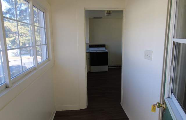 1540 Crescent photos photos