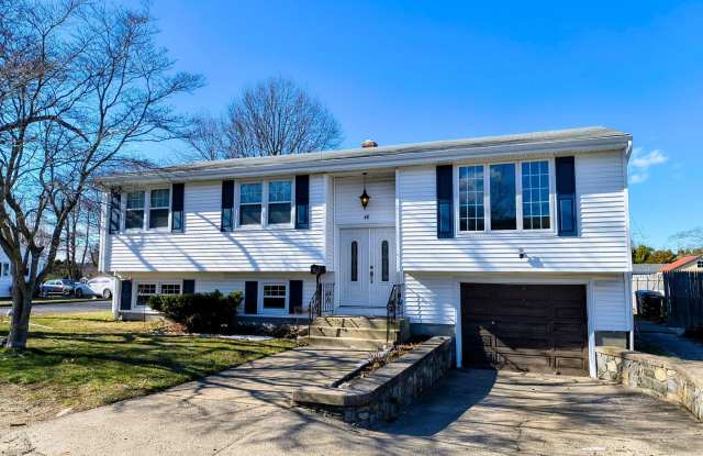 *****North Providence/Woodville Single Family - $2,995***** - 48 Tiffany Street, North Providence, RI 02904