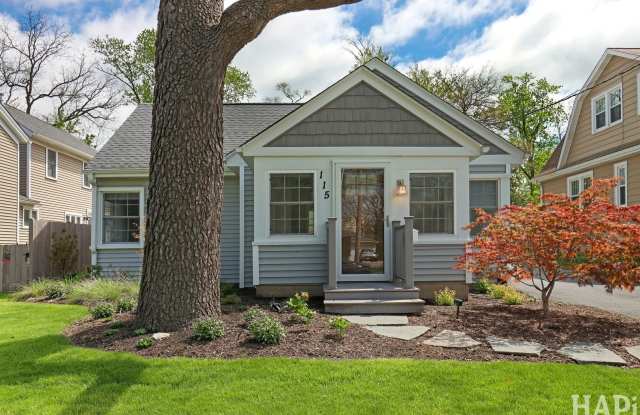 115 N Hager Avenue photos photos