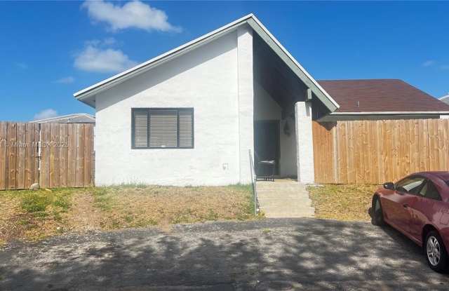 13549 SW 285th Ter photos photos