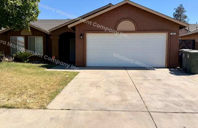 4 Bed/ 2 Bath Available Now! photos photos